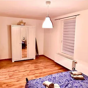 https://maison-toute-renovee-proche-du-centre-ville-de-la-gare.brusselshotelsbook.com