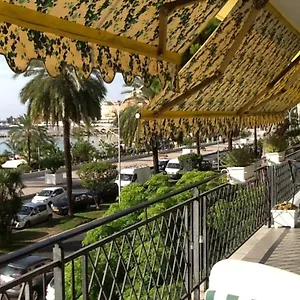 https://menton-on-the-beach-seaview.fr-provencehotel.com